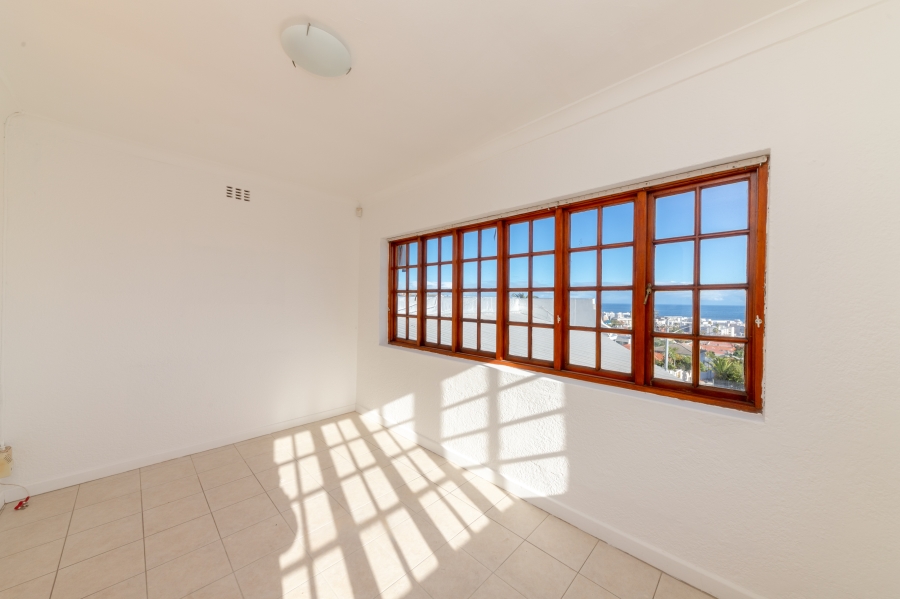 To Let 2 Bedroom Property for Rent in Sea Point Western Cape
